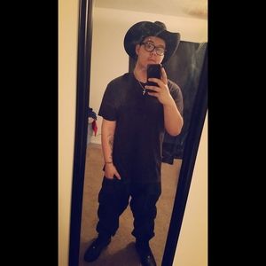 Meet your Posher, Nicholas